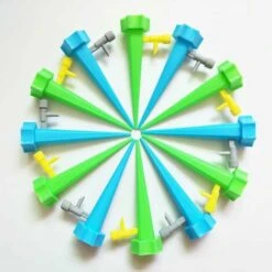 Betterlife 12 Pièces De Dispositif D'arrosage Automatique, Dispositif D'arrosage Automatique Réglable Pour Plantes Goutte à Goutte, Ensemble D'irrigation Goutte à Goutte Pour Fleurs à La Maison ((couleur Mélangée Bleu Et Vert)